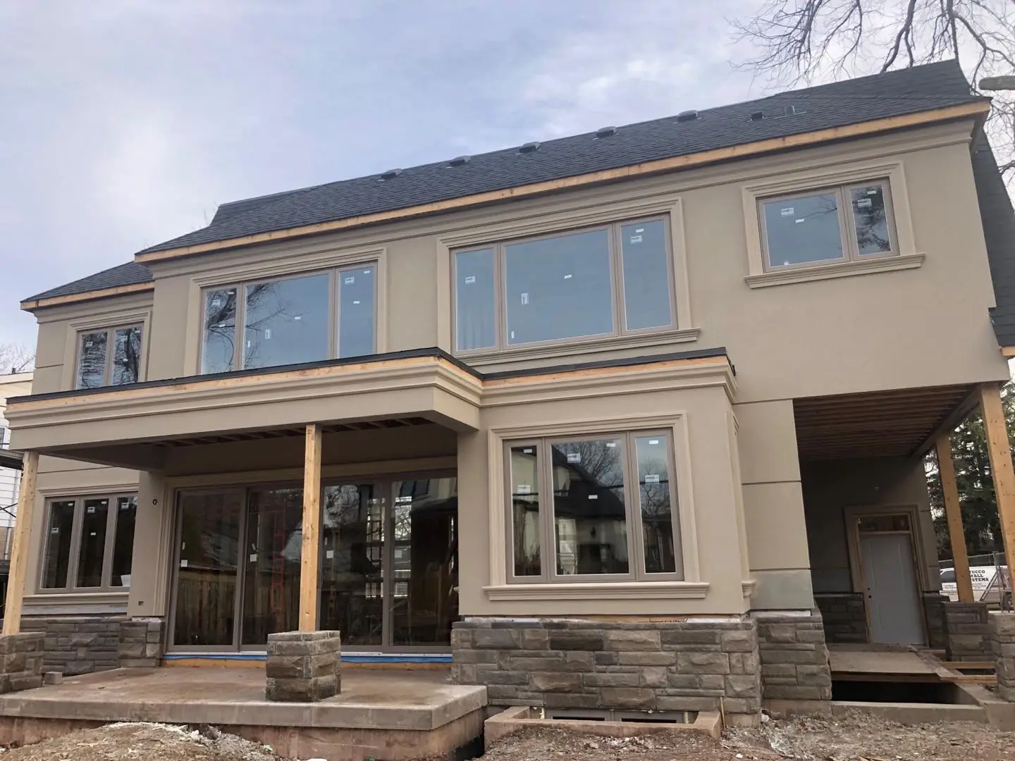 Custom Home Stucco in Mississauga